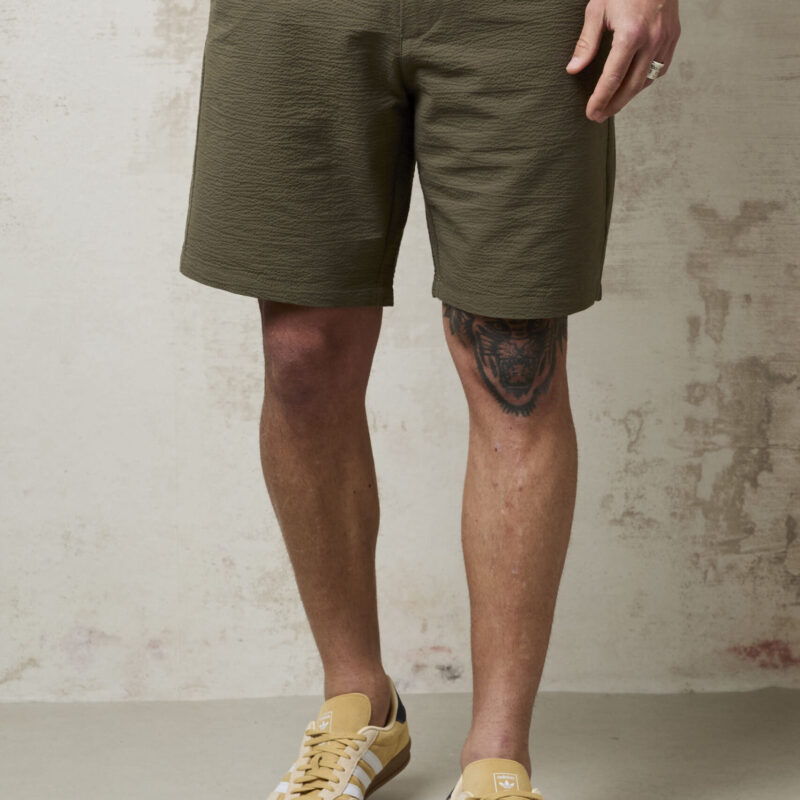 Adumim 1050 Men's Green Bermuda Shorts - Stylish & Comfortable Summer Shorts