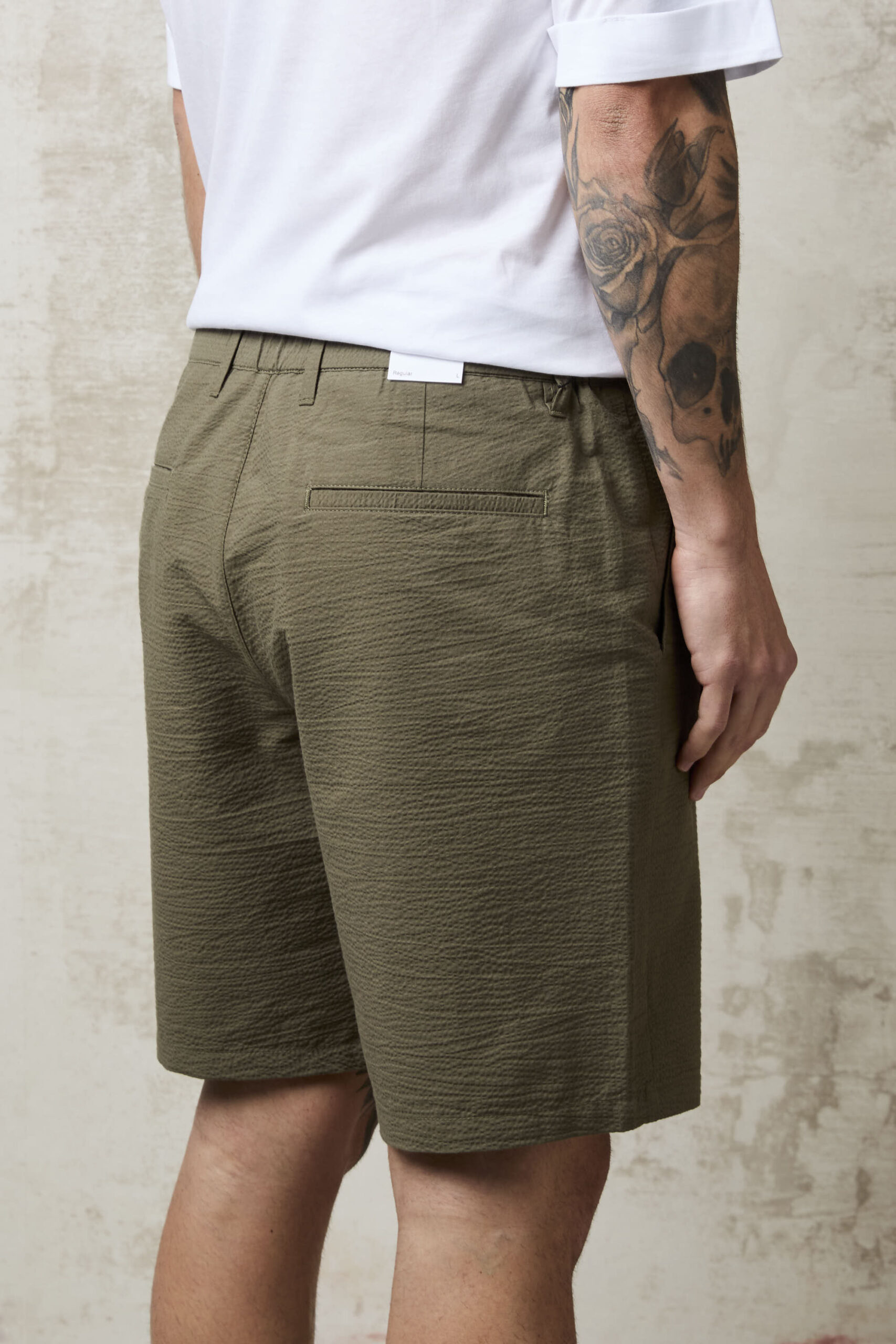 Adumim 1050 Men's Green Bermuda Shorts - Stylish & Comfortable Summer Shorts - Image 6