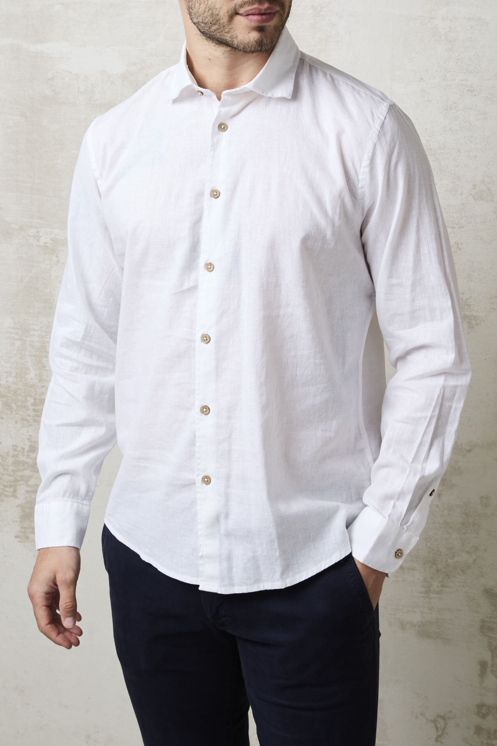 Parrion 1712 Men's White Linen Shirt - Lightweight & Stylish Summer Shirt - Image 3