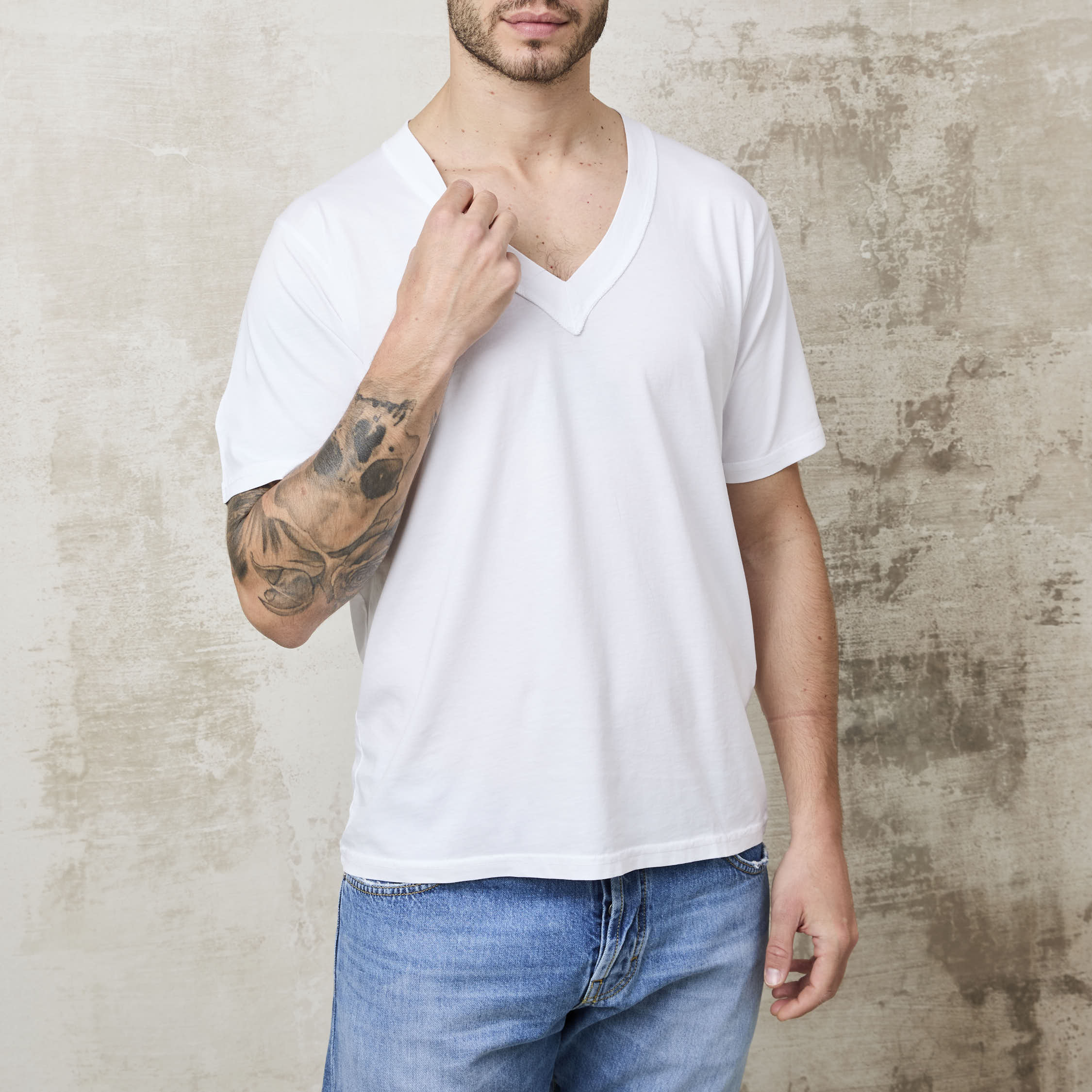 Parrion 1667 Women's Off-White V-Neck T-Shirt - Soft & Comfortable Casual Tee - Image 7